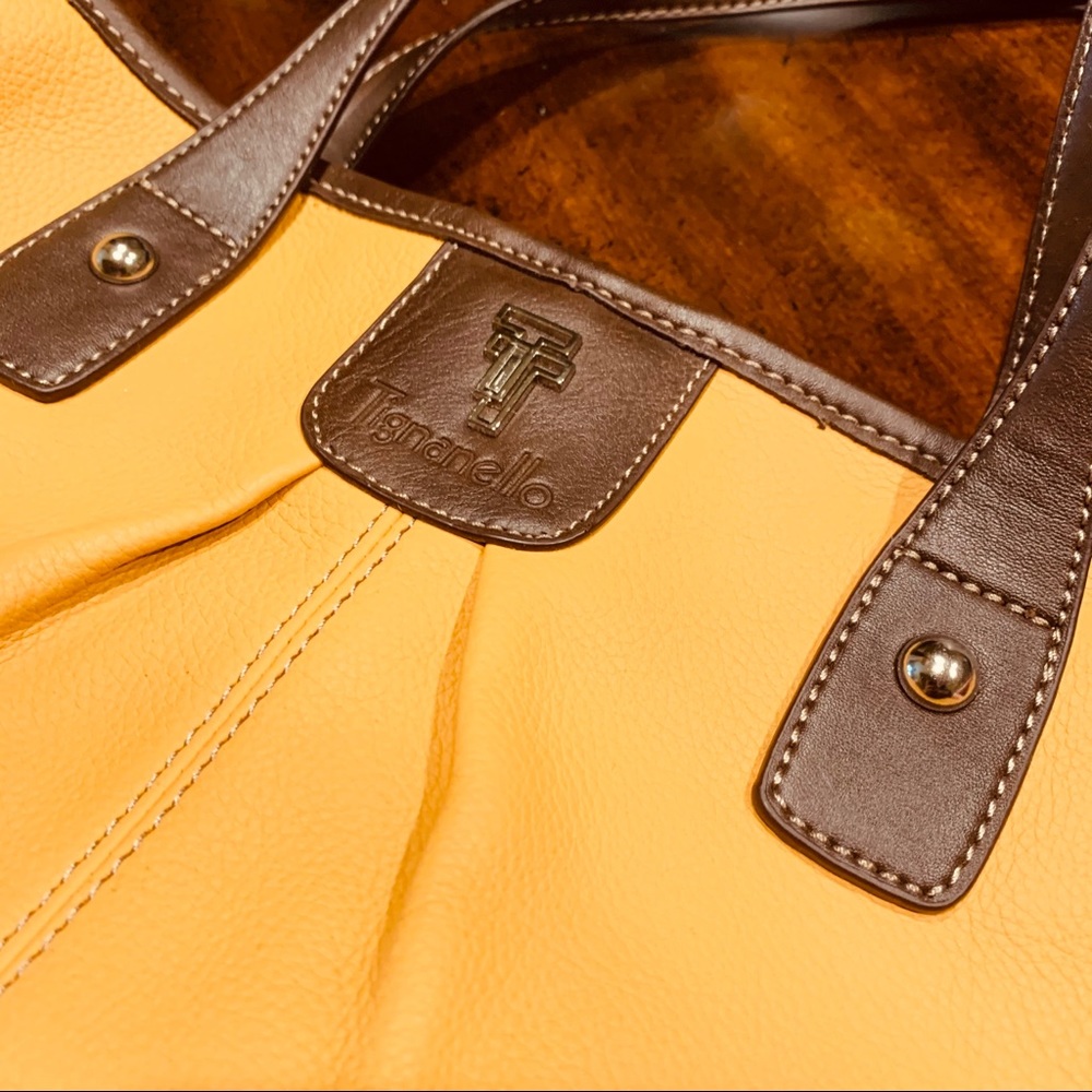 Tignanello Mustard Leather Purse - Picture 4 of 10